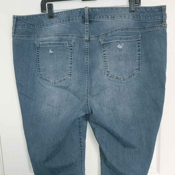 TORRID JEANS 24 Pre- Owned - Picture 10 of 16